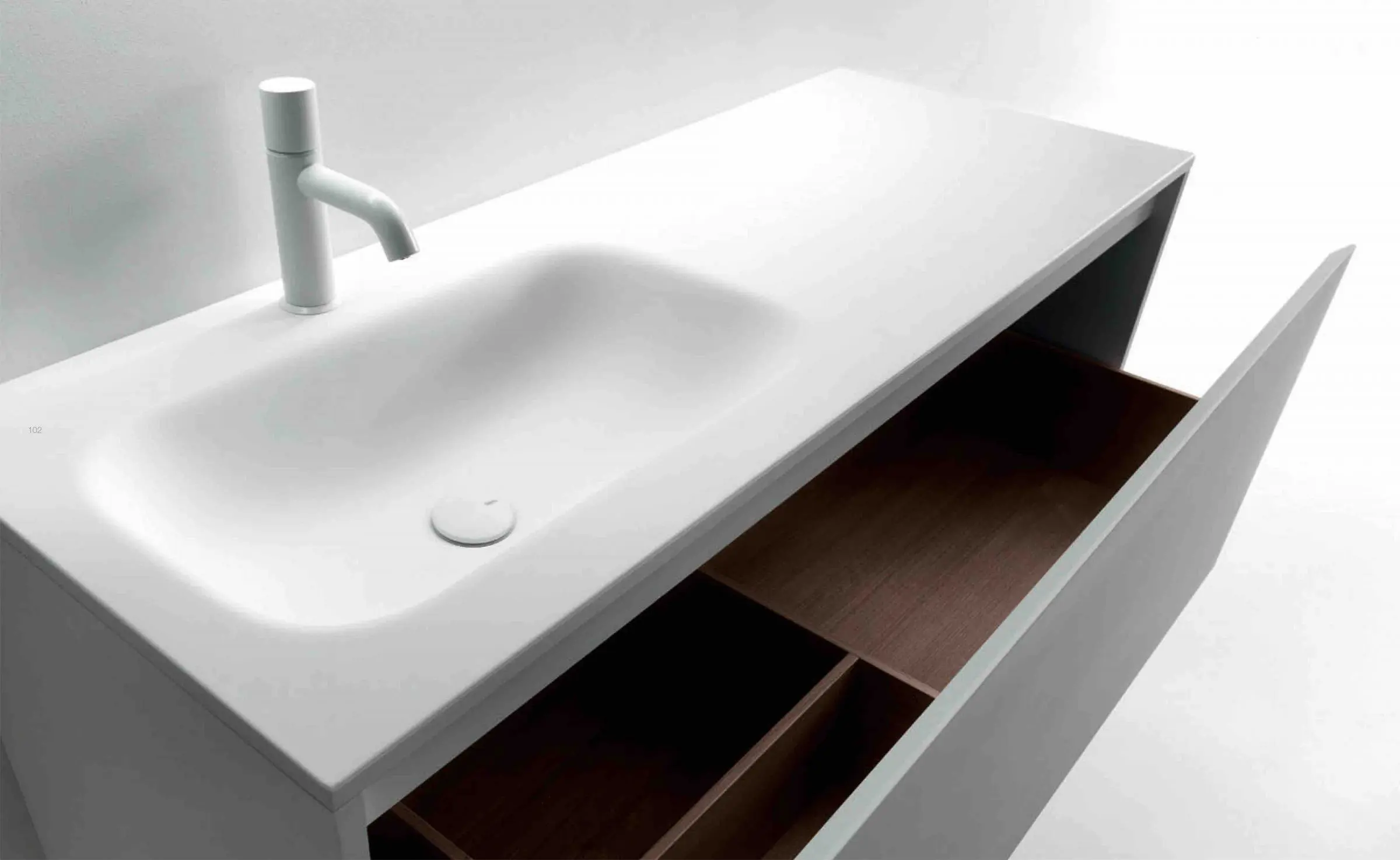 Choose Falper Bathrooms furniture and give your spaces a new look with esperiri