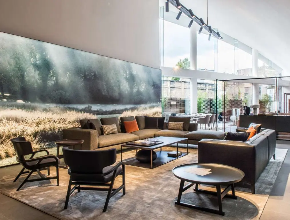 Italian Furniture in London and 12 Best Italian Furniture Stores in London with an interior image of B&B Italia London Showroom