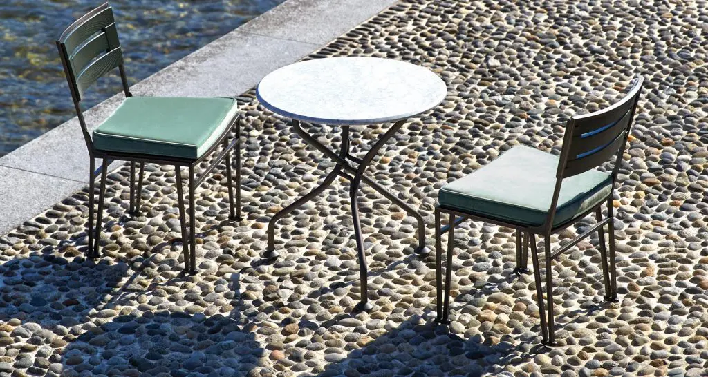 Italian Furniture in London and 12 Best Italian Furniture Stores in London with an exterior setting of Promemoria furniture Cernobbio small table