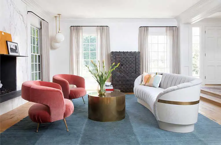 Italian elegant living room design by the best Italian online interior designers