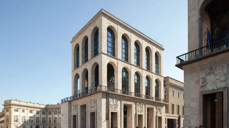 Museo del Novecento is a permanent art exhibition center in Piazza del Duomo. Visit the must see art and design museums Milan has to offer