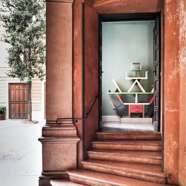 design furniture shopping tour and exclusive design boutiques